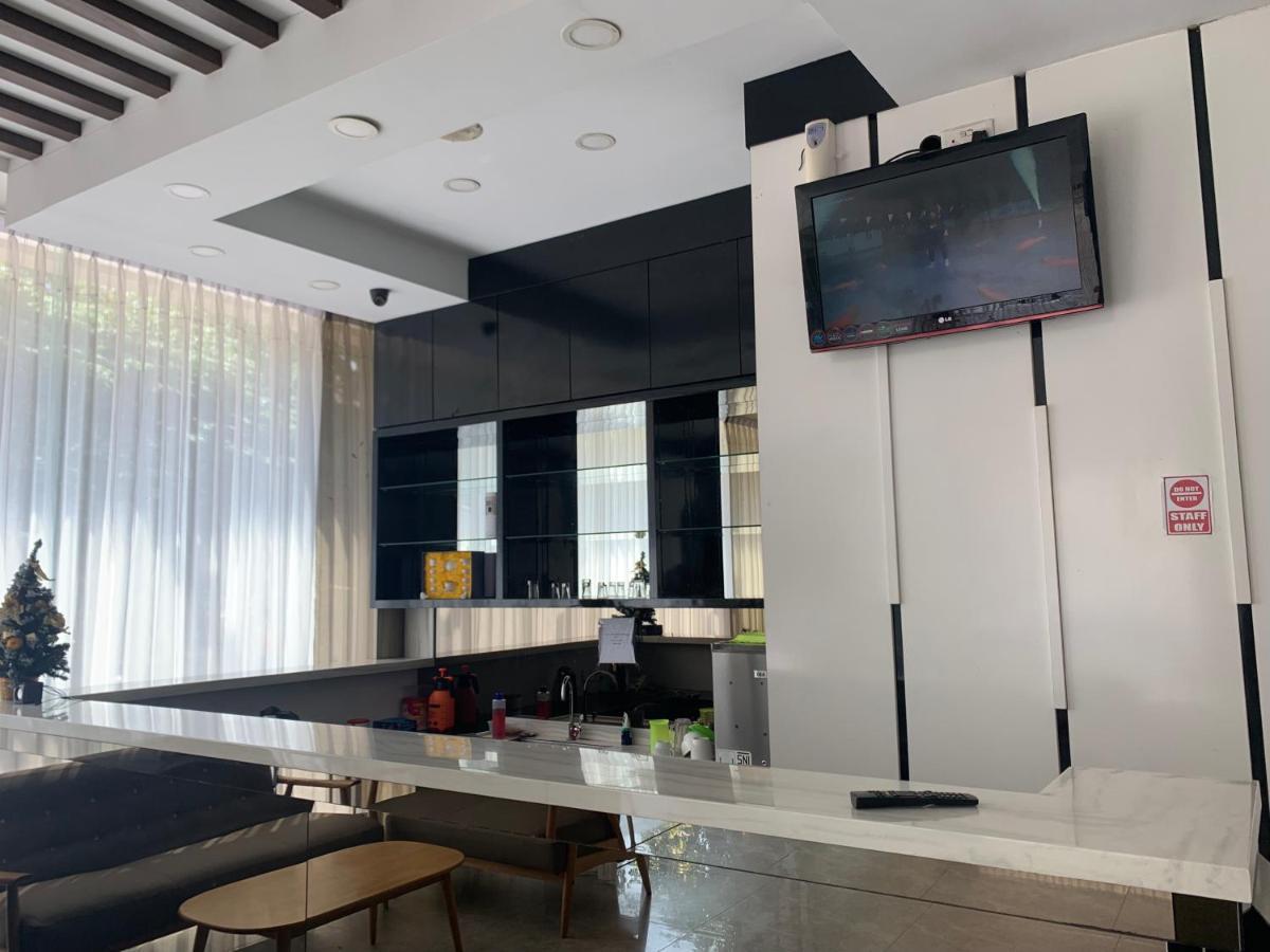 Oyo 676 Hotel Osaka Batam Eksteriør billede