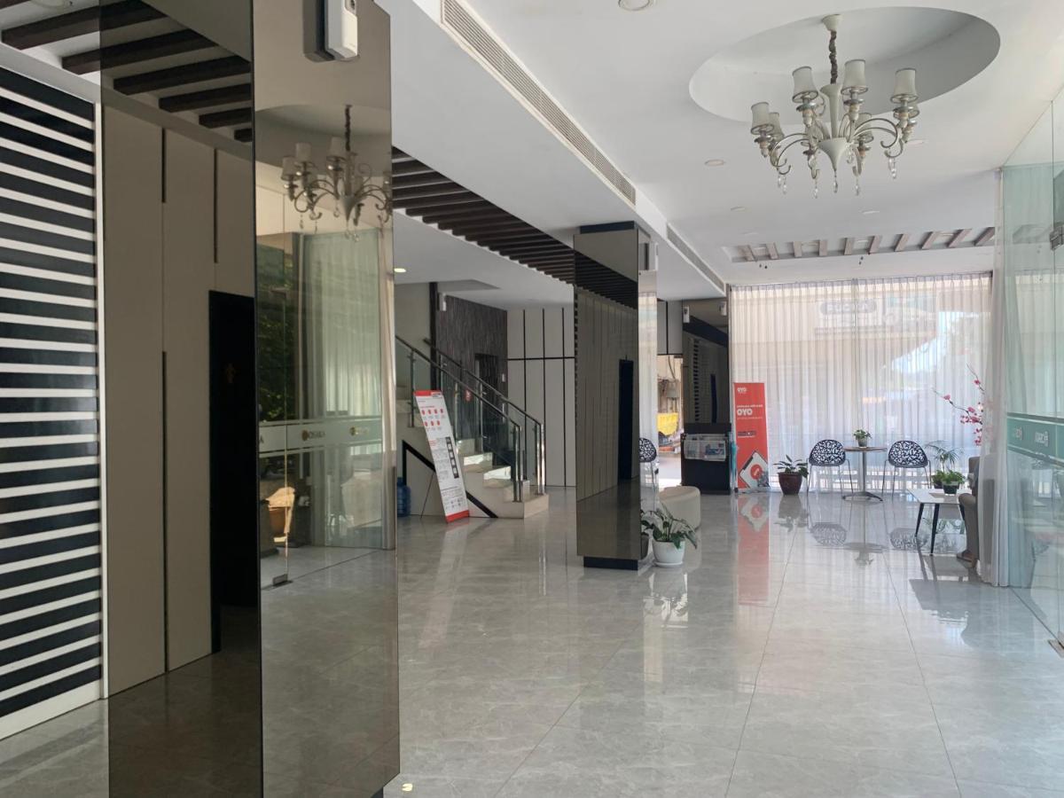 Oyo 676 Hotel Osaka Batam Eksteriør billede