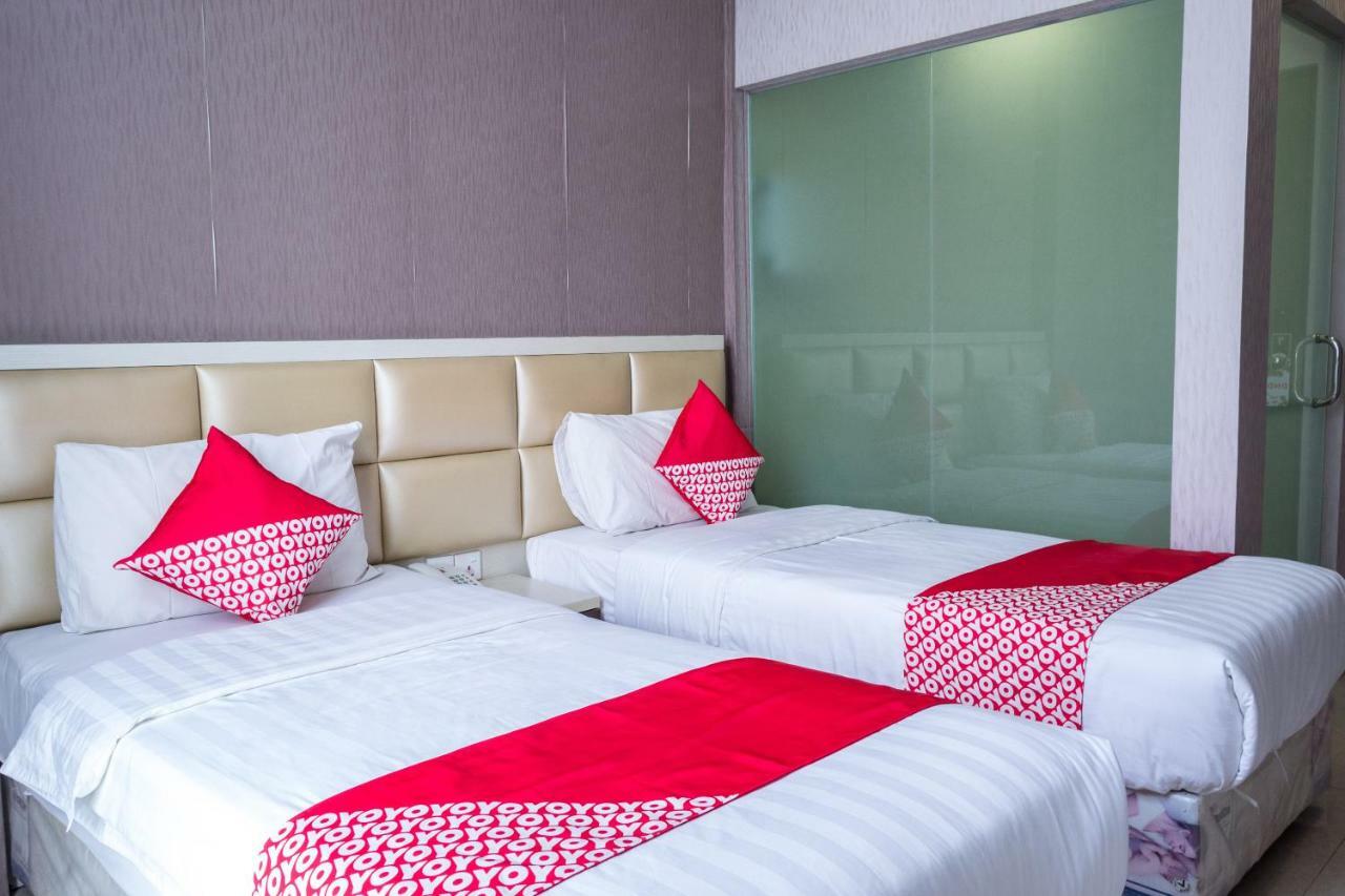 Oyo 676 Hotel Osaka Batam Eksteriør billede