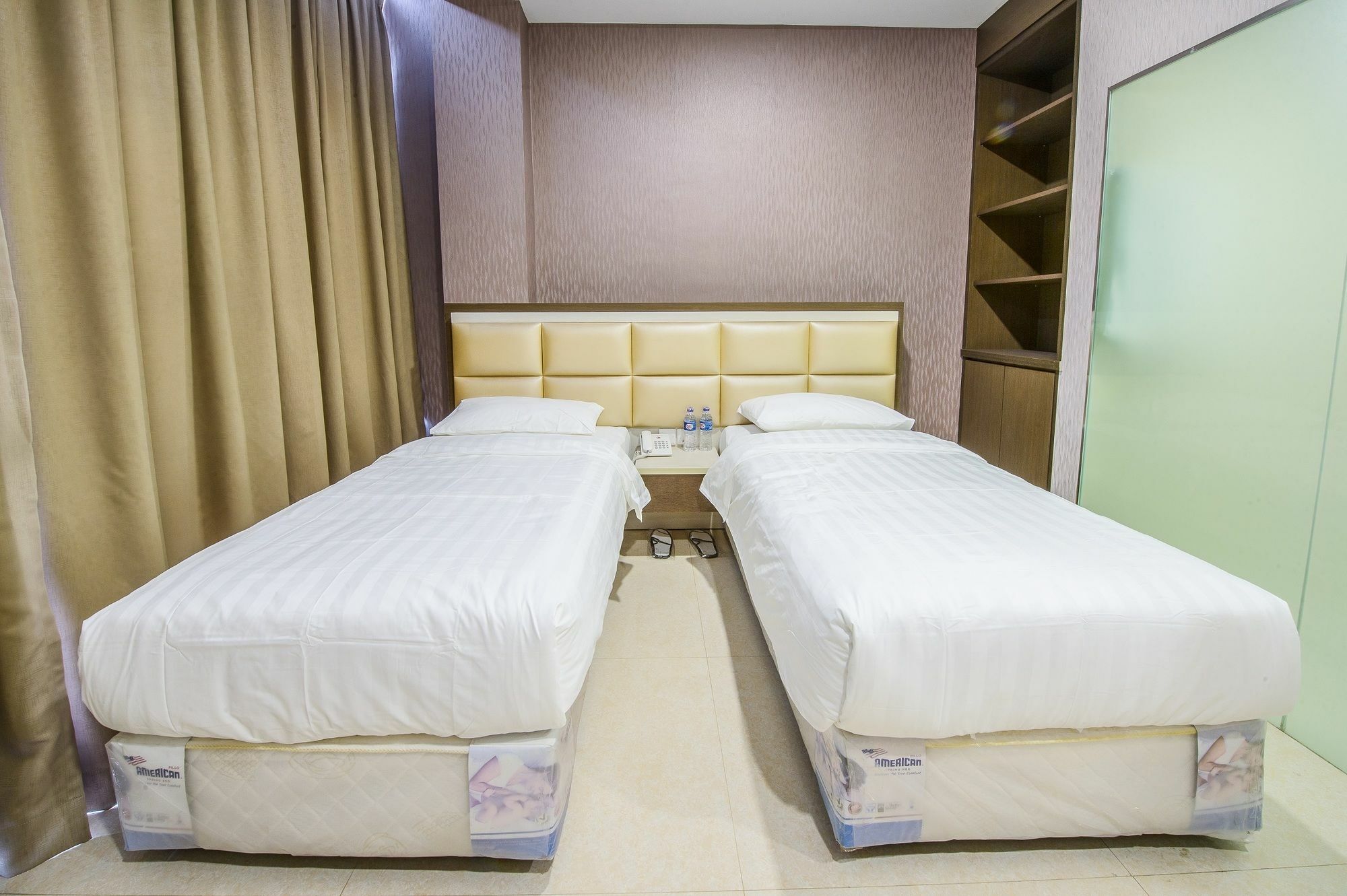 Oyo 676 Hotel Osaka Batam Eksteriør billede